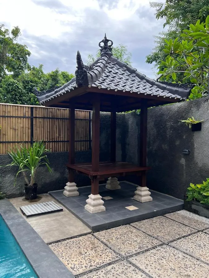 Green Hill Inn Jimbaran  Jimbaran (Bali)